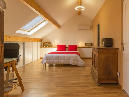 Guestroom Châtellenot, 1 pièce, 5 personnes - photo_1011695235913