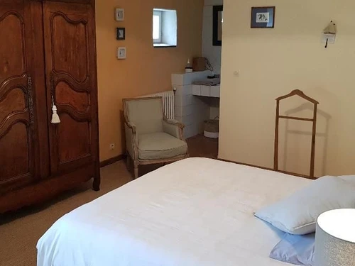 Guestroom Tracy-sur-Loire, 1 pièce, 4 personnes - photo_1011695242374