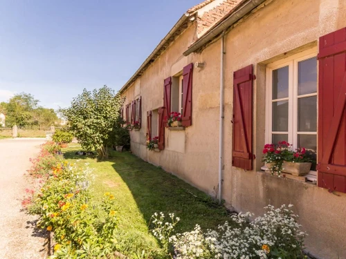 Guestroom EPOISSES, 4 persons - photo_1011695247952