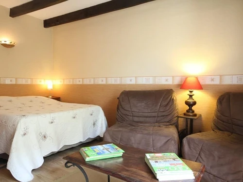 Guestroom Sacquenay, studio flat, 2 persons - photo_1011695250663