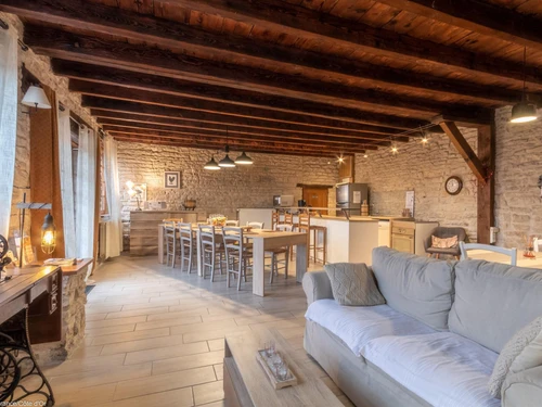 Guestroom Marigny-lès-Reullée, 1 pièce, 3 personnes - photo_1011695254101