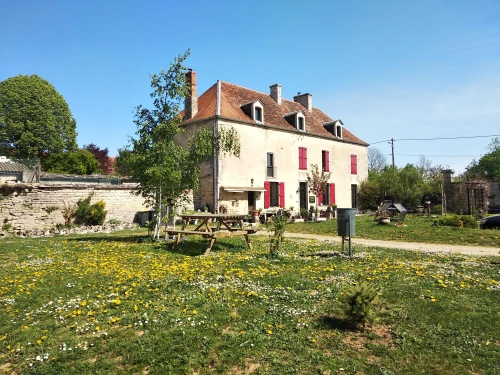 Guestroom Saint-Germain-le-Rocheux, 1 pièce, 4 personnes - photo_1011695255494