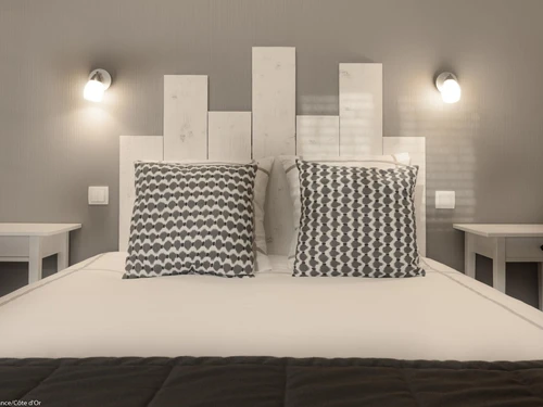 Guestroom Chenôve, studio flat, 4 persons - photo_1011695262482