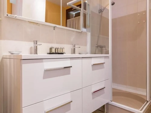 Casa rural Corcelles-les-Monts, 5 dormitorios, 12 personas - photo_1011695328727