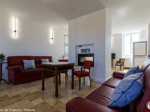 Gîte Cercy-la-Tour, 8 pièces, 14 personnes - photo_1011695358210