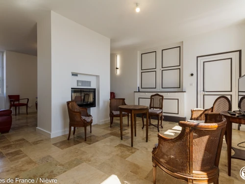 Gîte Cercy-la-Tour, 8 pièces, 14 personnes - photo_1011695358210