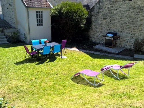 Gasthaus VERMENTON, 2 Schlafzimmer, 4 Personen - photo_1011695365204