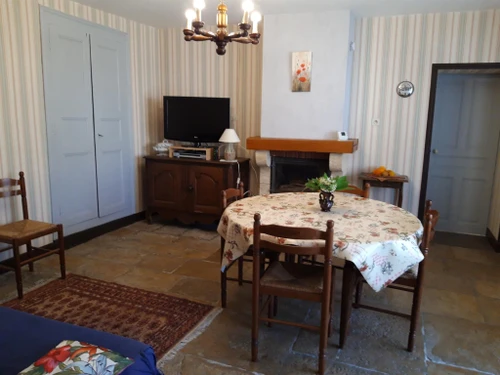 Gasthaus Lézinnes, 2 Schlafzimmer, 4 Personen - photo_1011695376340