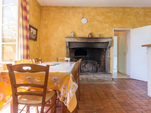 Gite Saint-Aubin-des-Chaumes, 4 bedrooms, 8 persons - photo_1011695377438