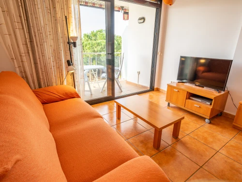 Apartamento Pineda de Mar, 2 dormitorios, 5 personas - photo_18949353011