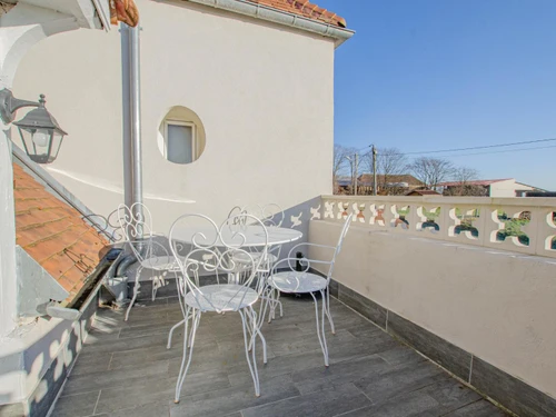 Apartment Marolles-sous-Lignières, 2 bedrooms, 4 persons - photo_1011697300597