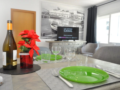 Apartment Roses, 3 bedrooms, 6 persons - photo_18949212284