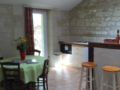 Casa rural Saint-Benoît-la-Forêt, 2 dormitorios, 4 personas - photo_12518093144