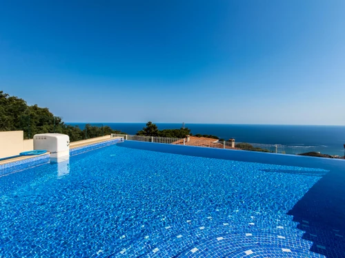 Villa Lloret de Mar, 5 bedrooms, 11 persons - photo_17558624957