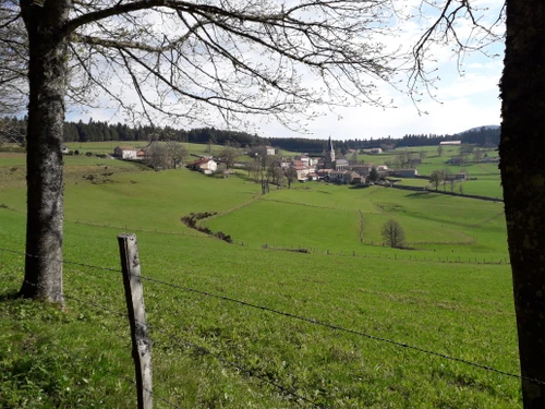 Gîte Saint-Julien-Molhesabate, 4 pièces, 6 personnes - photo_15011647418