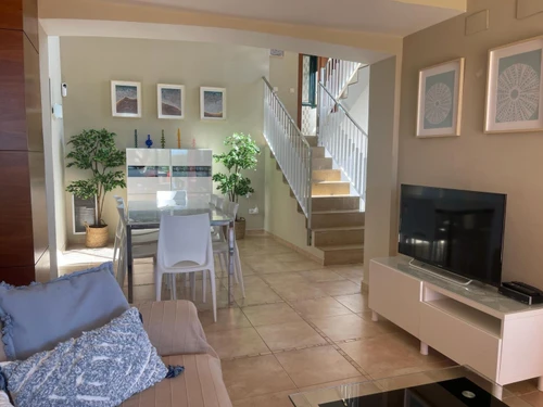 Casa Mont-roig del Camp, 4 dormitorios, 8 personas - photo_1011581038185