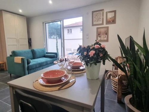 Gasthaus Montrond les Bains, 1 Schlafzimmer, 2 Personen - photo_1011712929151