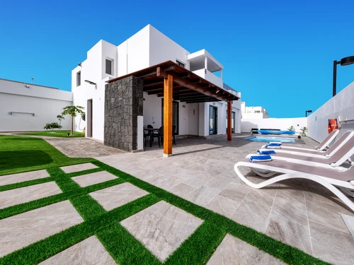 Villa Playa Blanca, 5 bedrooms, 9 persons - photo_1011713121010