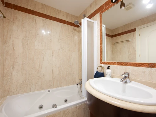 Apartamento Marbella, 2 dormitorios, 4 personas - photo_1011715502207