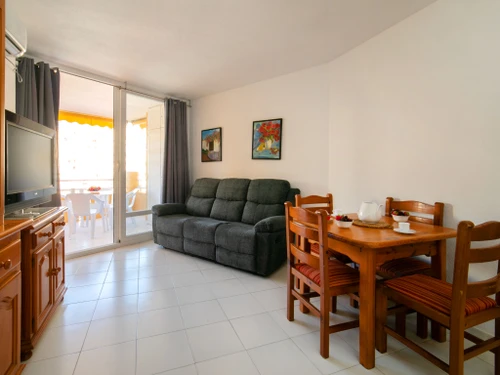 Ferienwohnung Calp, 2 Schlafzimmer, 4 Personen - photo_17879915626