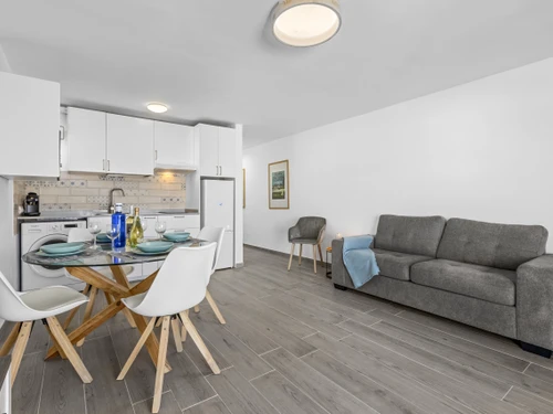 Apartment Puerto del Carmen, 2 bedrooms, 4 persons - photo_1011716912175