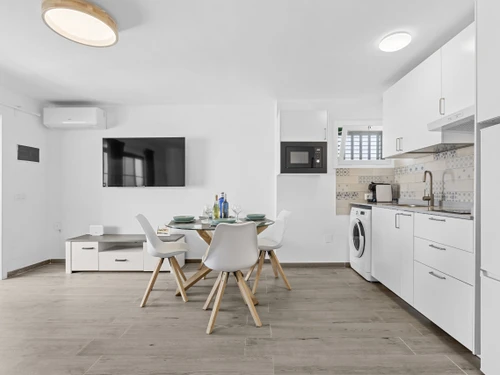 Apartment Puerto del Carmen, 2 bedrooms, 4 persons - photo_1011716912175