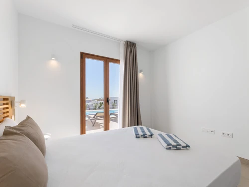 Villa Playa Blanca, 4 bedrooms, 8 persons - photo_1011716916611