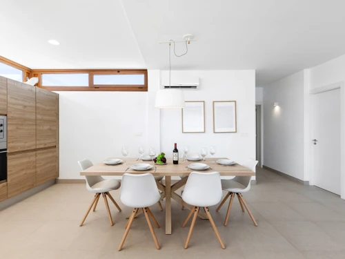 Villa Playa Blanca, 4 bedrooms, 8 persons - photo_1011716916611