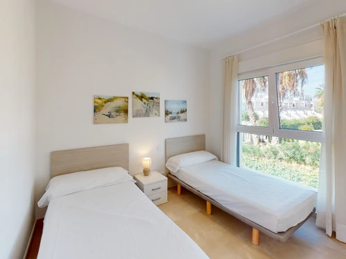 Apartamento Oliva, 2 dormitorios, 4 personas - photo_1011719081435