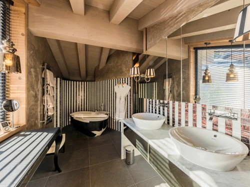 Chalet Courchevel, 8 pièces, 14 personnes - photo_1011705137349