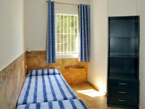 Apartment Roses, 2 bedrooms, 6 persons - photo_1011719778052