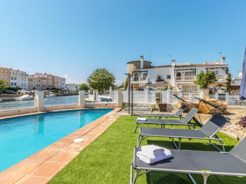 Villa Empuriabrava, 6 pièces, 10 personnes - photo_1011720231554