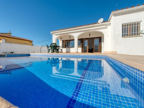 Villa Empuriabrava, 2 bedrooms, 4 persons - photo_19290267543