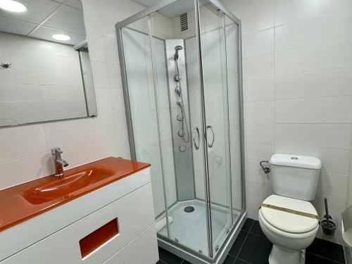 Apartment Lloret de Mar, 2 bedrooms, 6 persons - photo_1011729086136