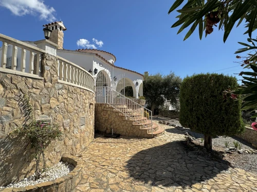 Villa Roses, 3 pièces, 4 personnes - photo_1011696758643