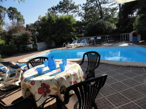 Villa Colares-Praia das Maçãs, 2 Schlafzimmer, 4 Personen - photo_1011741326786