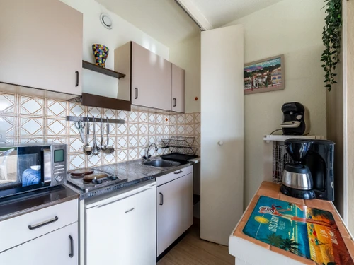 Apartment Le Lavandou, studio flat, 3 persons - photo_1011404336359