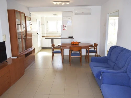 Apartamento Oliva, 2 dormitorios, 5 personas - photo_1011741918800