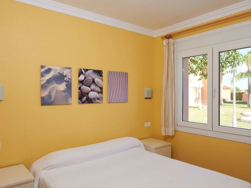 Apartamento Oliva, 3 dormitorios, 6 personas - photo_1011742452400