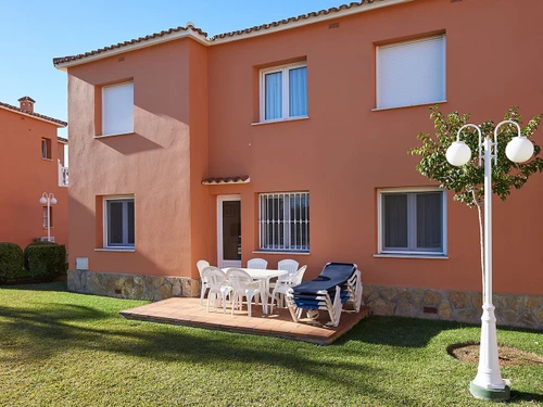 Apartamento Oliva, 3 dormitorios, 6 personas - photo_1011742452400