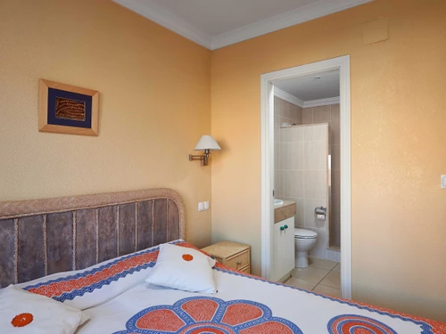 Apartamento Oliva, 3 dormitorios, 6 personas - photo_1011742452535