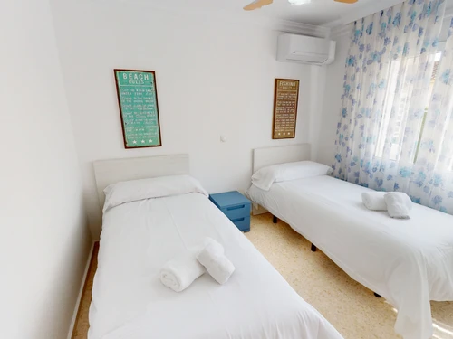 Bungalow Oliva, 3 dormitorios, 7 personas - photo_1011742453351