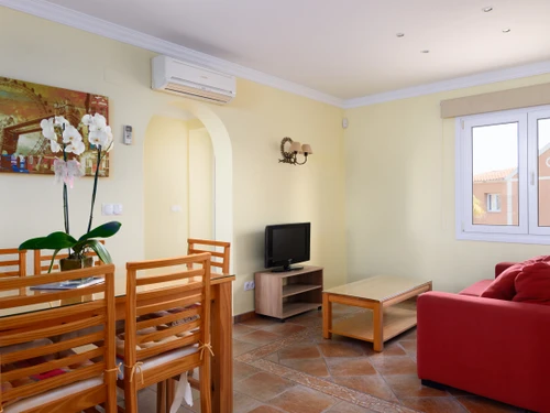 Apartamento Oliva, 2 dormitorios, 5 personas - photo_1011742454849