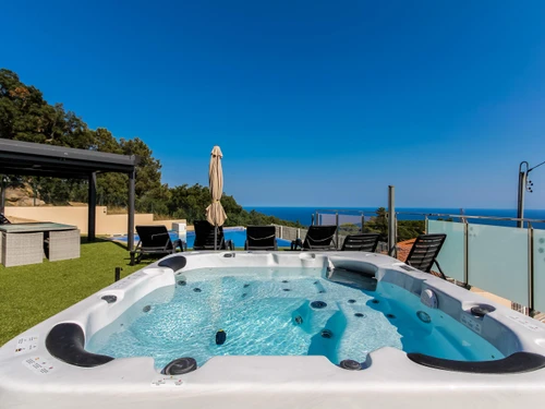 Villa Lloret de Mar, 5 bedrooms, 11 persons - photo_17558624957
