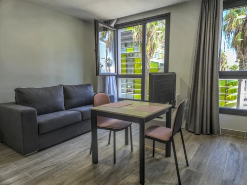 Studio Las Palmas de Gran Canaria, 1 bedroom, 2 persons - photo_1011746800740