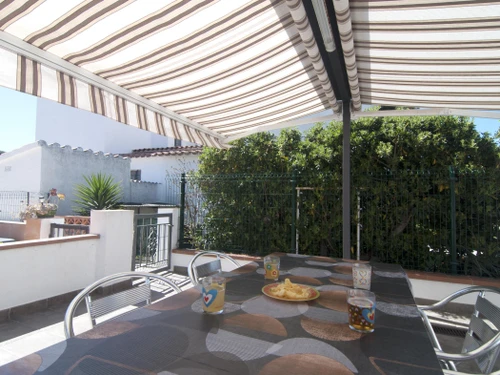 Villa L'Escala, 3 dormitorios, 7 personas - photo_1011748068885