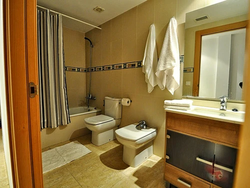 Apartment Lloret de Mar, 2 bedrooms, 5 persons - photo_17558629174