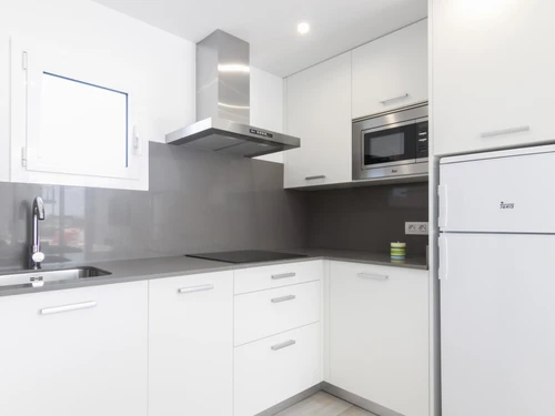 Apartment Roses, 2 bedrooms, 6 persons - photo_1011749511302