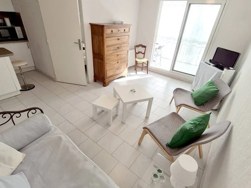 Apartment Six-Fours-les-Plages, 2 bedrooms, 4 persons - photo_1011675704636