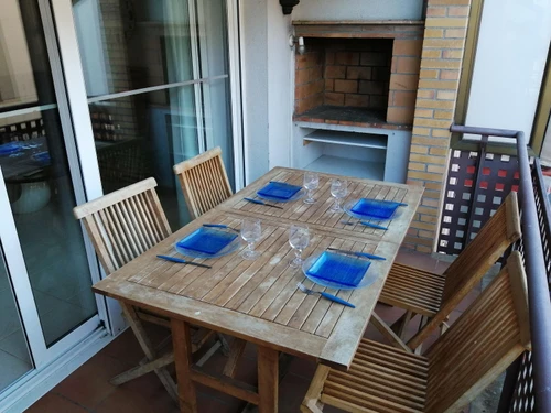 Apartment Roses, 3 bedrooms, 8 persons - photo_18896716963